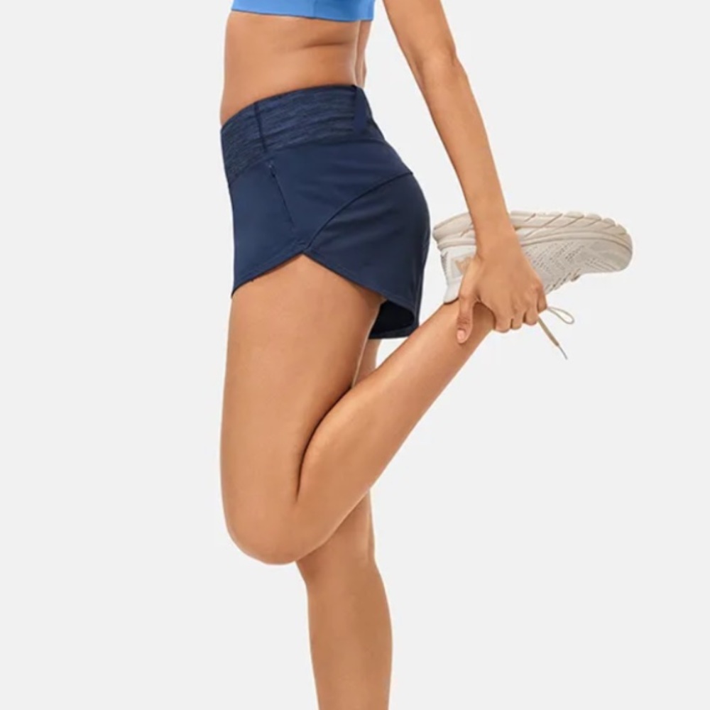 NWT Outdoor Voices Navy 2.5 inch Hudson Short